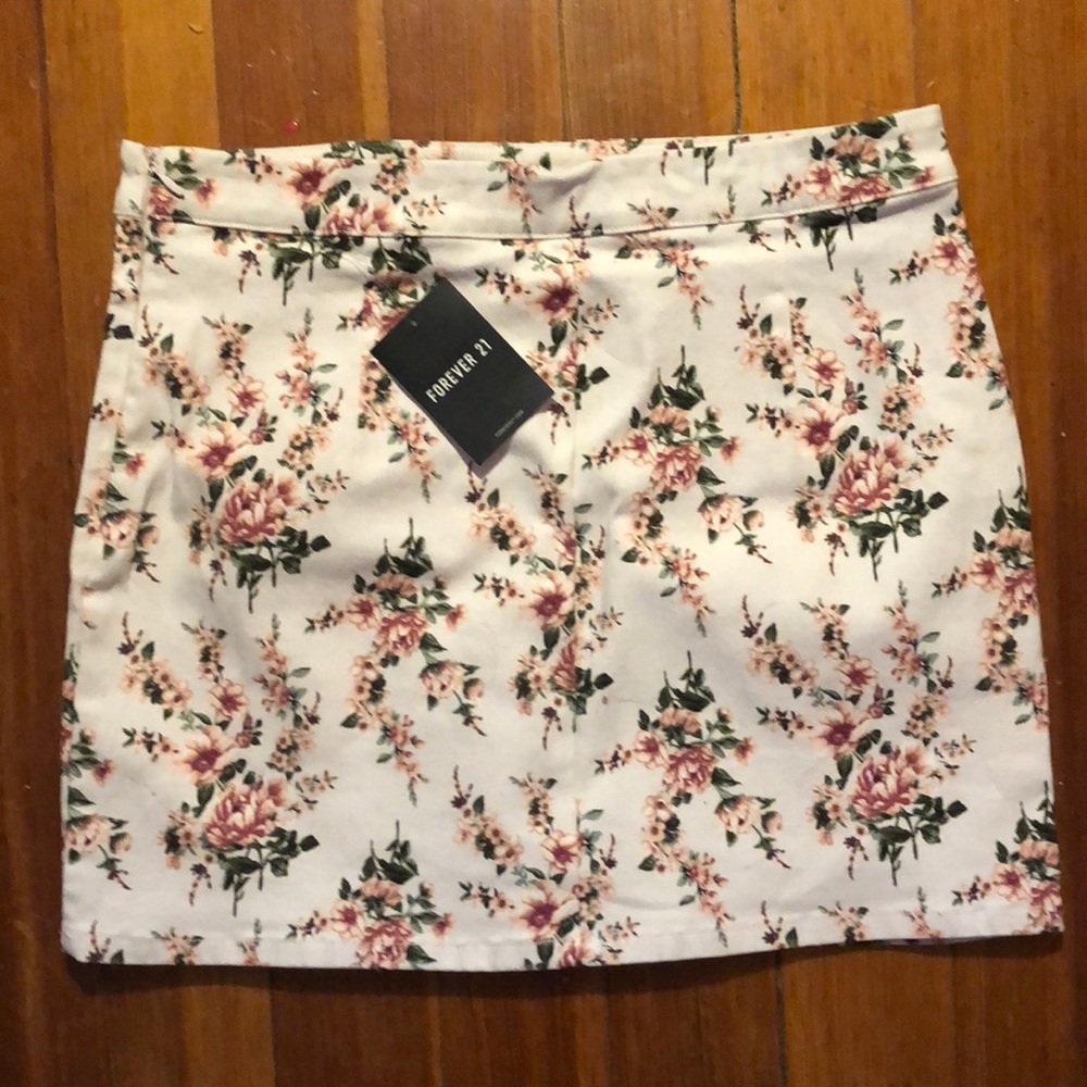 Forever 21 mini skirt !
